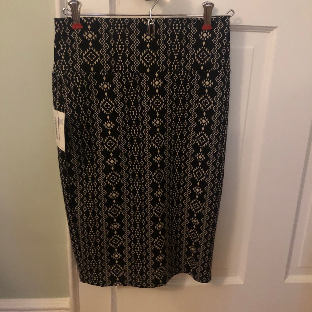 NWT Lularoe Cassie Skirt size xs